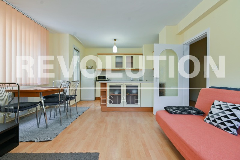 De inchiriat  1 dormitor Sofia , Țentâr , 60 mp | 26694995 - imagine [4]