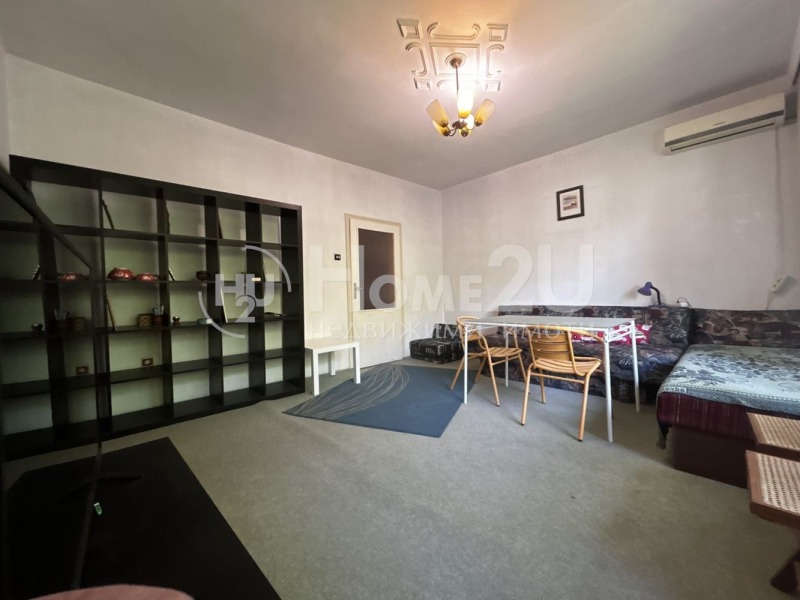 Kiadó  1 hálószoba Plovdiv , Gagarin , 65 négyzetméter | 22016981