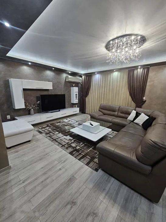 В оренду  2 спальні Пловдив , Младежки Хълм , 115 кв.м | 67348769