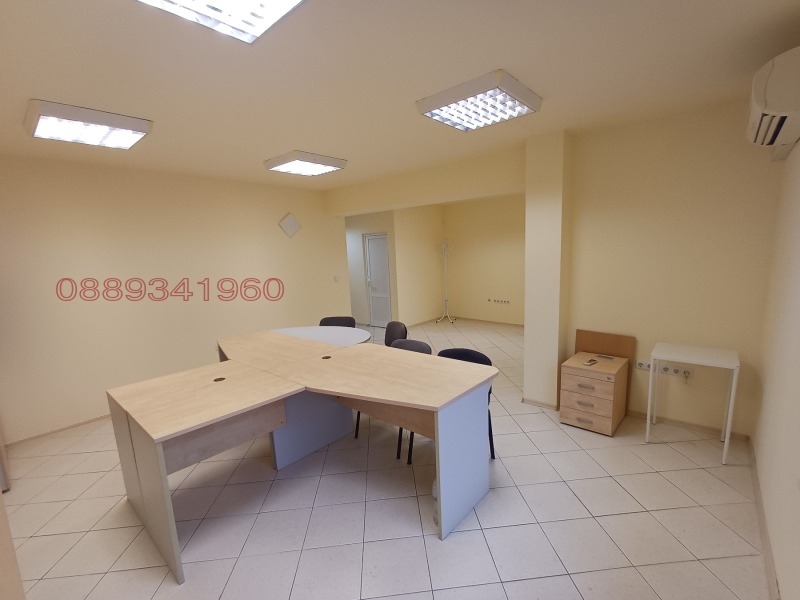Дава под наем ОФИС, гр. Шумен, Център, снимка 4 - Офиси - 53149939