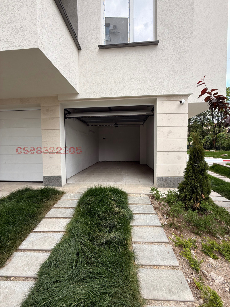 Издаје се  Гараге Софија , Витоша , 22 м2 | 49356981 - слика [2]