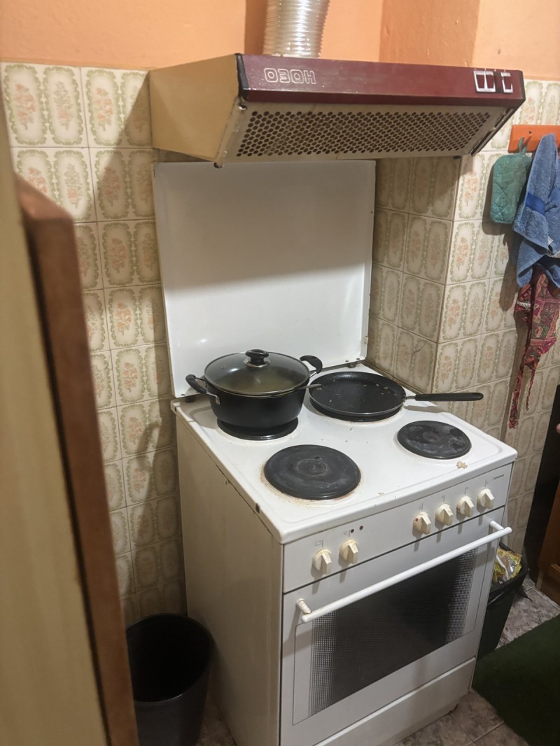 Дава под наем СТАЯ, гр. Пловдив, Център, снимка 4 - Стаи под наем - 53460624