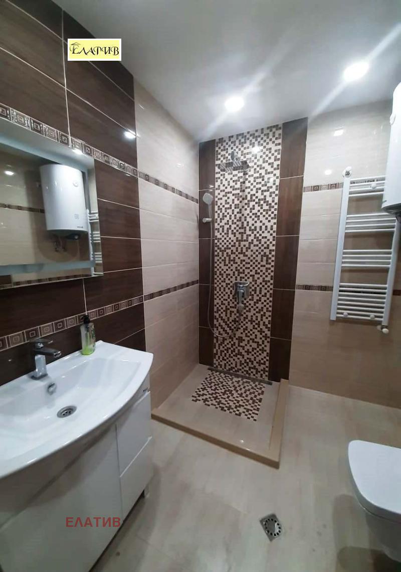 Te huur  Studio Ruse , Tsentar , 50 m² | 44098289