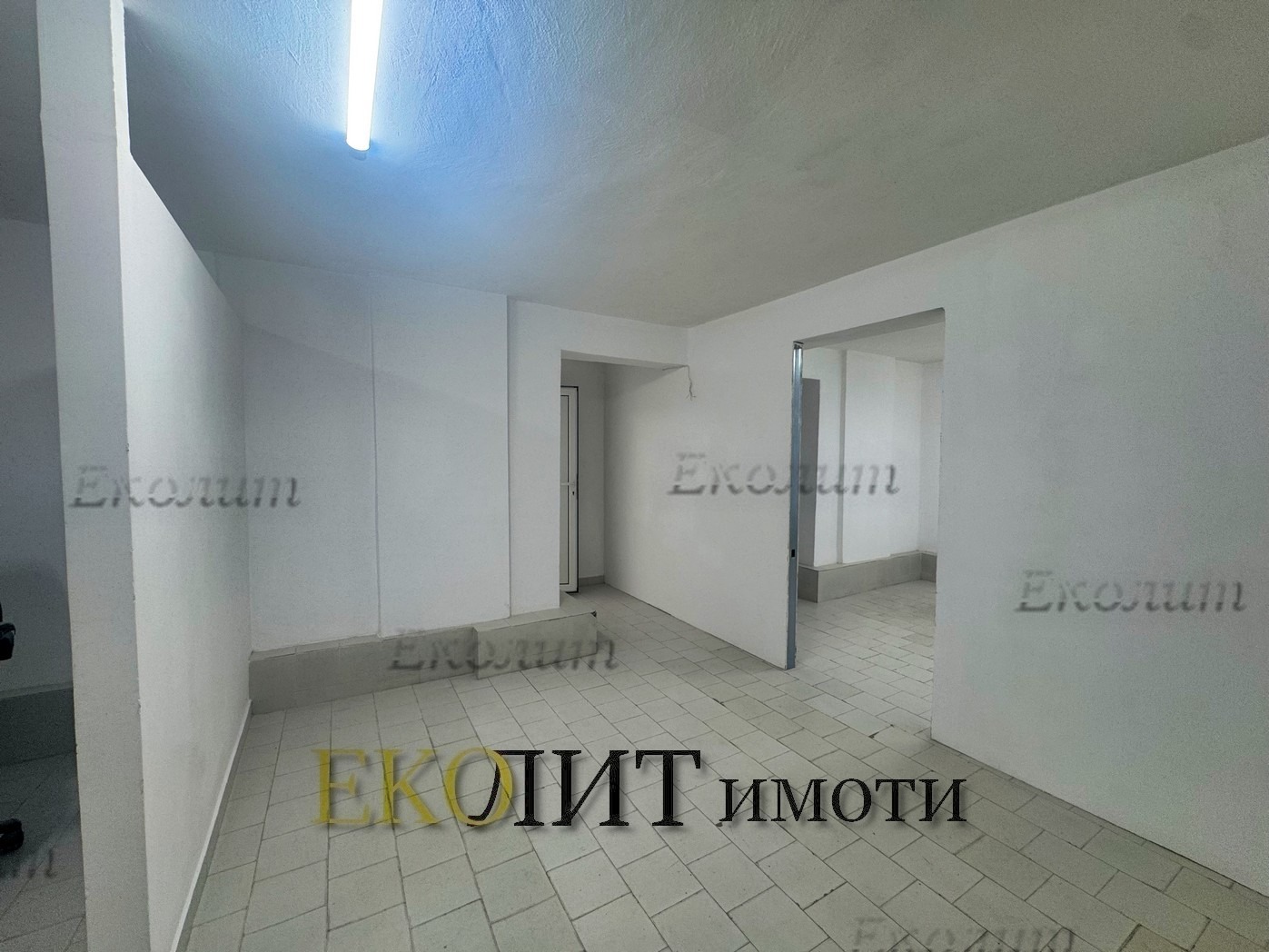 Дава под наем ОФИС, гр. София, Иван Вазов, снимка 3 - Офиси - 53282876