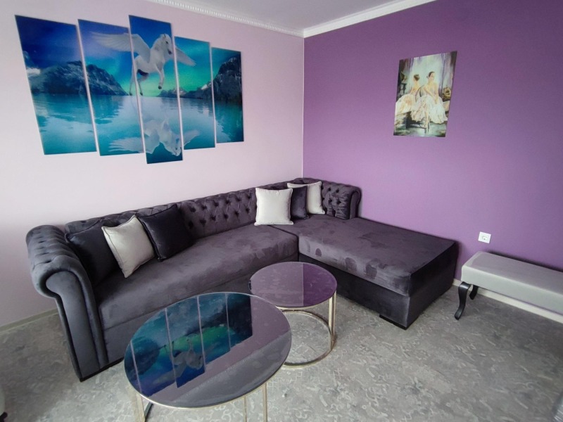 A louer  1 chambre Plovdiv , Tsentar , 60 m² | 48697552