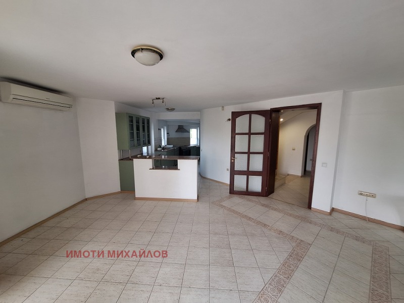 Para alugar  Casa Sofia , Simeonovo , 400 m² | 90272506 - imagem [6]