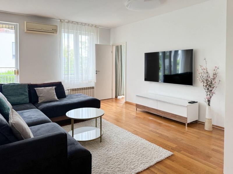 K pronájmu  3 ložnice Sofia , Malinova dolina , 160 m2 | 86270069 - obraz [2]