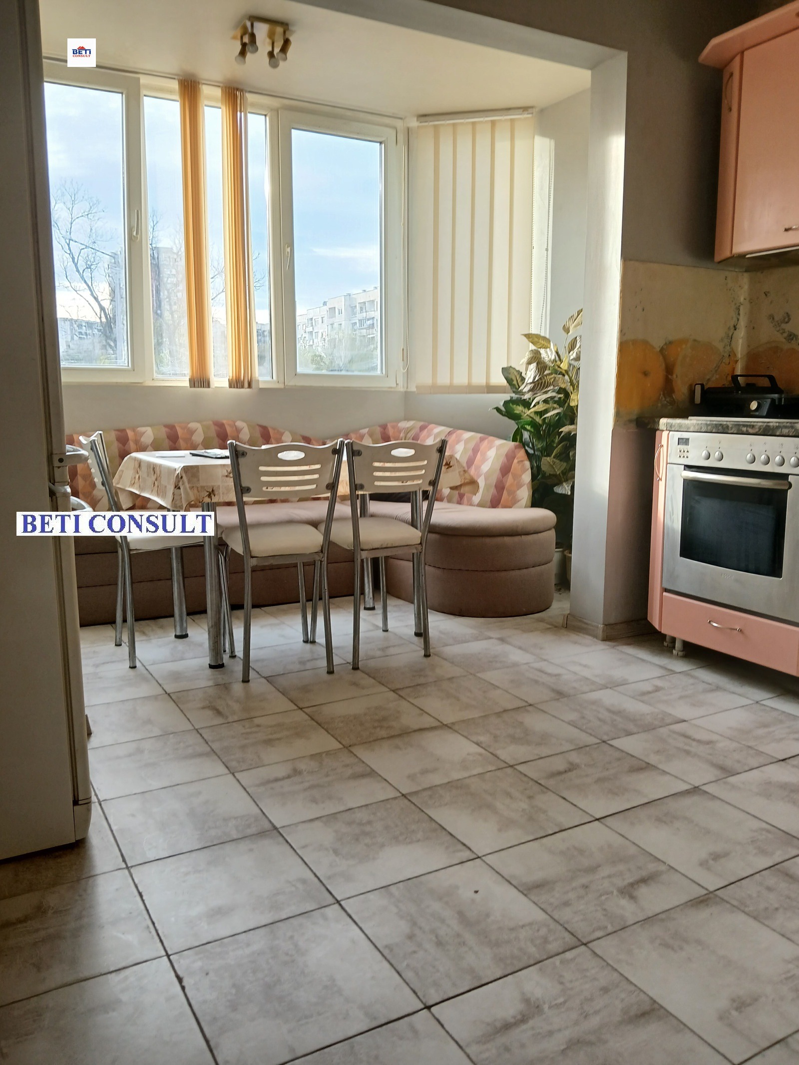 Дава под наем СТАЯ, гр. София, Банишора, снимка 2 - Стаи под наем - 56190782