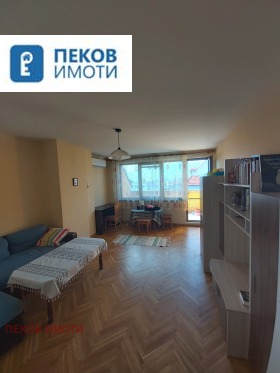 2 quartos Banichora, Sofia
