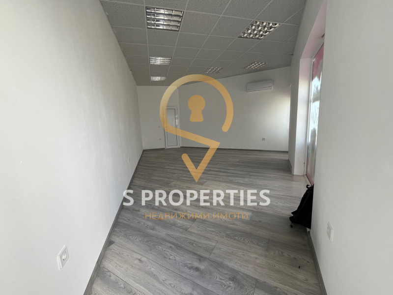 Дава под нем  Офис, град Варна, Кайсиева градина •  300 EUR • ID 28233198 — holmes.bg - [1] 