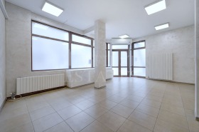 Oficina Tsentar, Sofia 3
