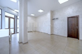 Oficina Tsentar, Sofia 4