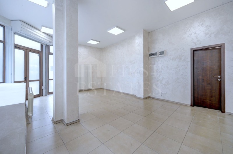 A louer  Bureau Sofia , Tsentar , 51 m² | 78485584 - image [4]