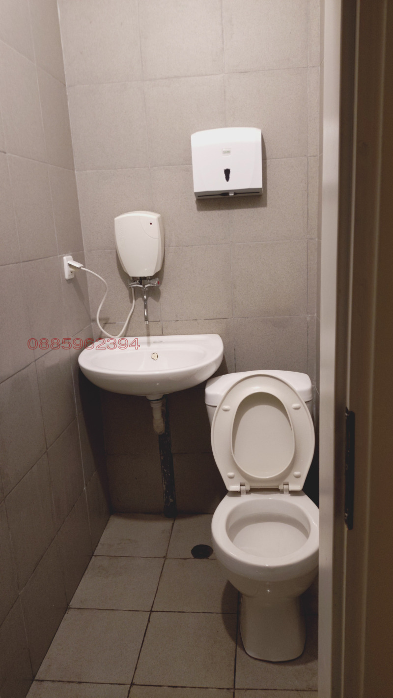 Da affittare  Negozio Sofia , Zona B-19 , 32 mq | 26852970 - Immagine [13]