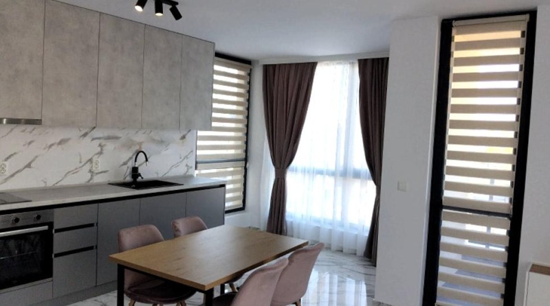 Te huur  1 slaapkamer Plovdiv , Christo Smirnenski , 80 m² | 28782309