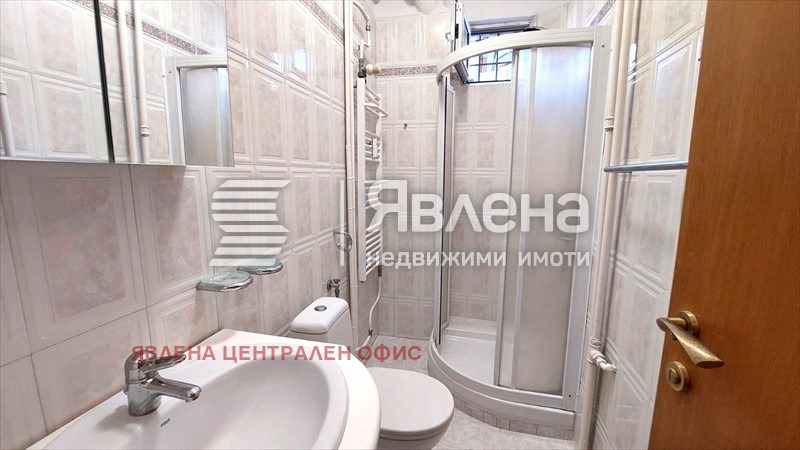 Дава под наем 2-СТАЕН, гр. София, Център, снимка 6 - Апартаменти - 56352211