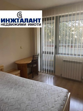 1 Schlafzimmer Goze Deltschew, Sofia 5