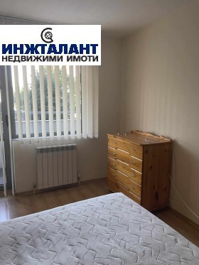 1 Schlafzimmer Goze Deltschew, Sofia 4