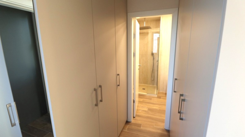 Zu vermieten  3 Schlafzimmer Sofia , Iztok , 150 qm | 36246254 - Bild [16]