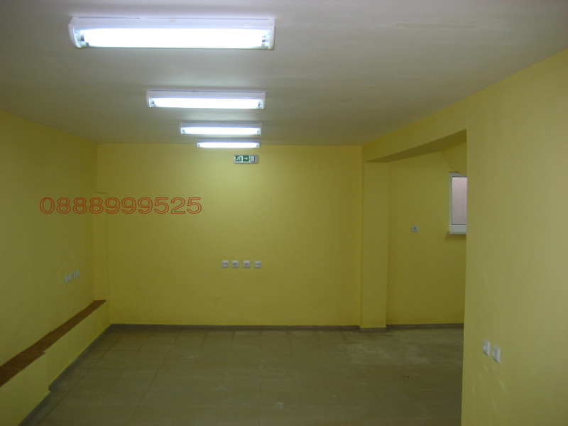 Дава под наем ПРОМ. ПОМЕЩЕНИЕ, гр. Варна, Колхозен пазар, снимка 6 - Производствени сгради - 52784622