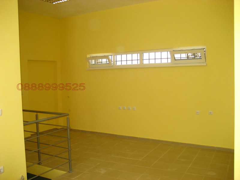 Дава под наем ПРОМ. ПОМЕЩЕНИЕ, гр. Варна, Колхозен пазар, снимка 3 - Производствени сгради - 52784622