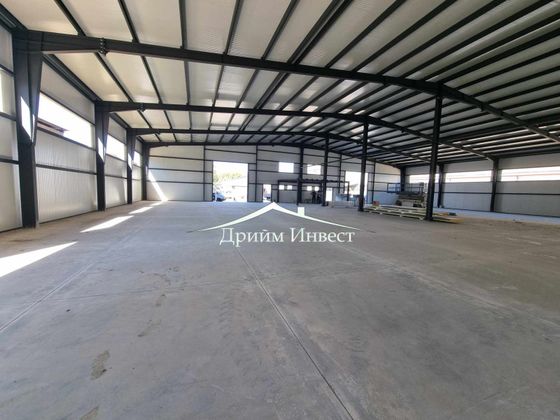 K pronájmu  Úložný prostor Plovdiv , Industrialna zona - Jug , 1000 m2 | 65066311 - obraz [3]