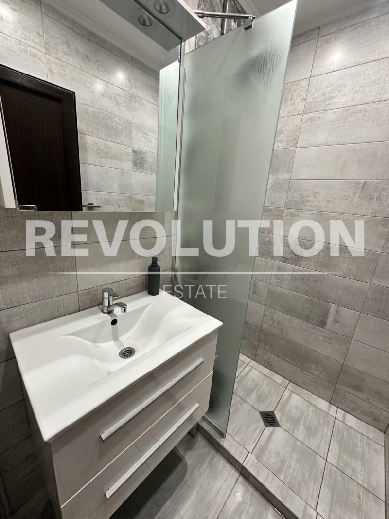 De inchiriat  1 dormitor Varna , Țentâr , 55 mp | 83070826 - imagine [7]