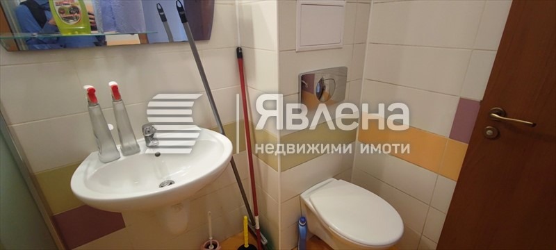 Издаје се  1 спаваћа соба Софија , Центар , 65 м2 | 80859428 - слика [9]
