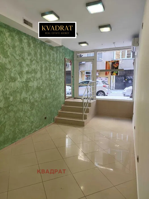 Дава под наем МАГАЗИН, гр. Варна, Лятно кино Тракия