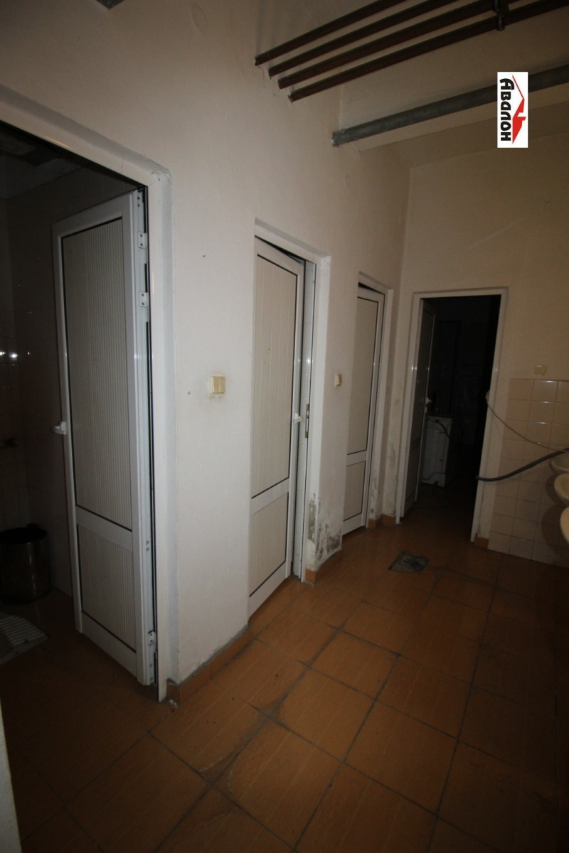 K pronájmu  Průmyslová budova Ruse , Čarodejka - Sever , 550 m2 | 23556221 - obraz [15]