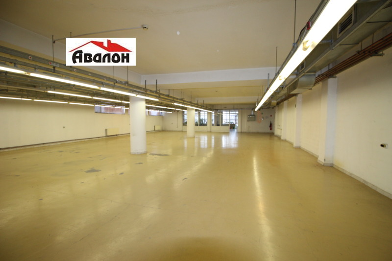 K pronájmu  Průmyslová budova Ruse , Čarodejka - Sever , 550 m2 | 23556221 - obraz [14]
