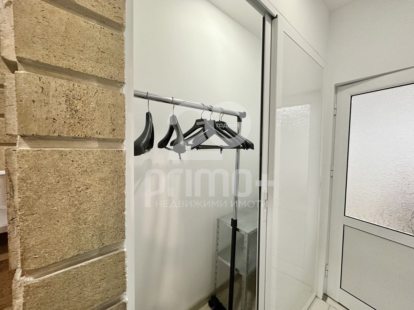 Дава под наем 3-СТАЕН, гр. София, Лозенец, снимка 12 - Апартаменти - 53807557