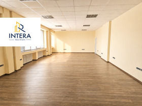 ОФИС, 82 m2