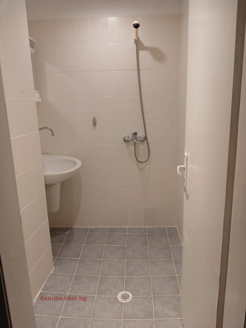 Дава под наем 2-СТАЕН, гр. Русе, Ялта, снимка 12 - Апартаменти - 53498527