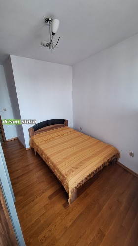 2 Schlafzimmer Lozenez, Sofia 7