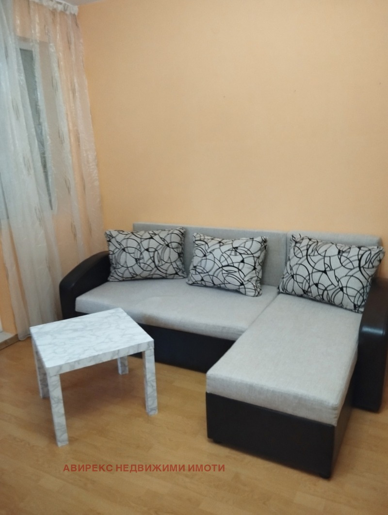 Дава под наем  2-стаен град Пловдив , Кършияка , 68 кв.м | 66447106