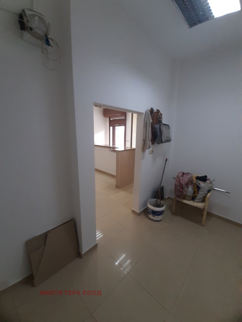 Дава под наем ОФИС, гр. Варна, Колхозен пазар