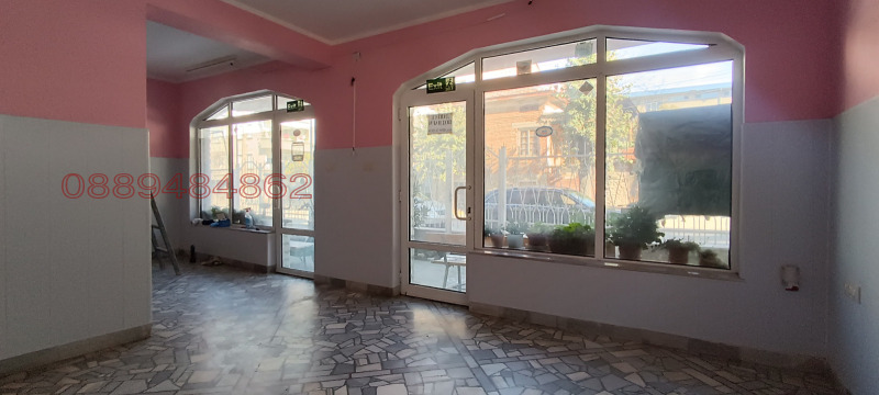 Дава под наем МАГАЗИН, гр. Асеновград, област Пловдив, снимка 2 - Магазини - 53464659