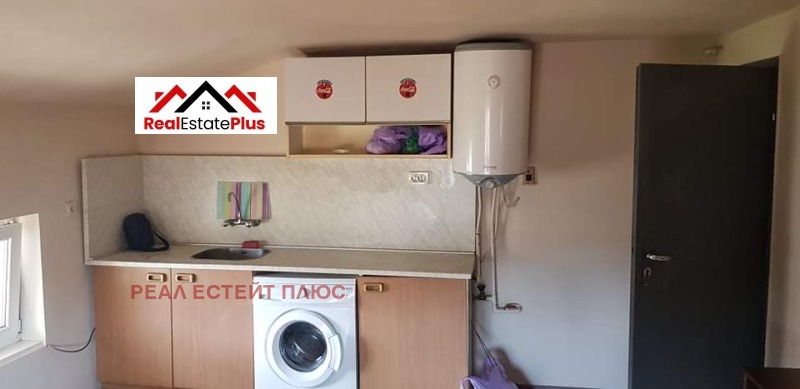 Дава под наем АТЕЛИЕ, ТАВАН, гр. Плевен, Идеален център