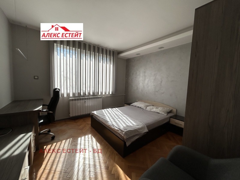 Kiadó  1 hálószoba Ruse , Alei Vazrazsdane , 75 négyzetméter | 38767085 - kép [2]