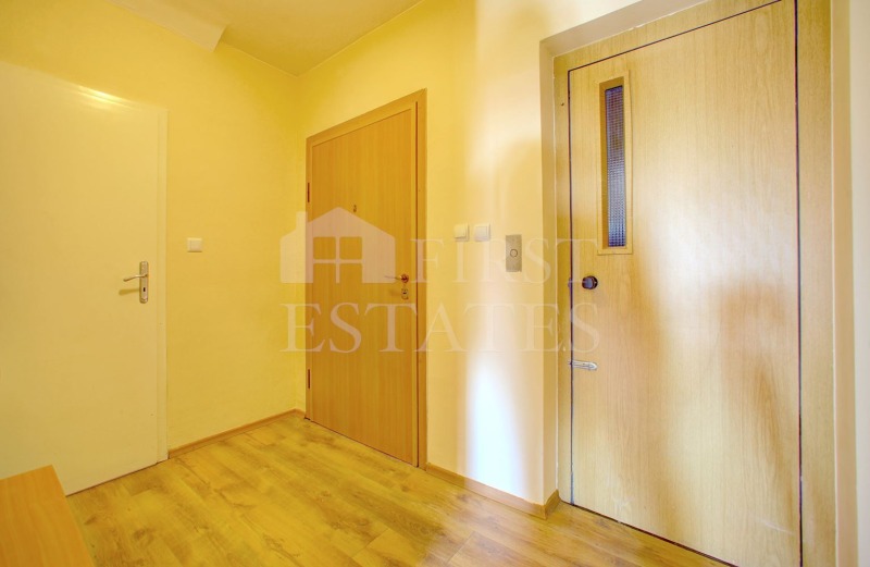 Zu vermieten  3 Schlafzimmer Sofia , Zentar , 240 qm | 18095267 - Bild [13]