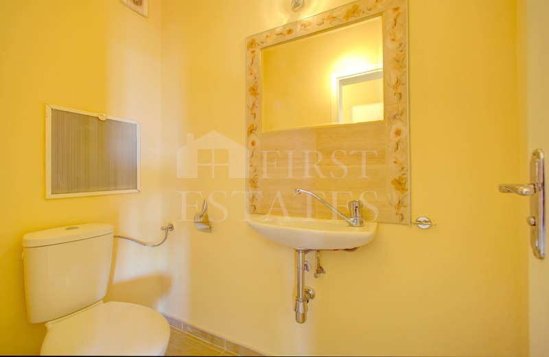 Zu vermieten  3 Schlafzimmer Sofia , Zentar , 240 qm | 18095267 - Bild [14]