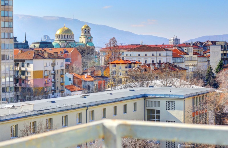 Zu vermieten  3 Schlafzimmer Sofia , Zentar , 240 qm | 18095267 - Bild [7]
