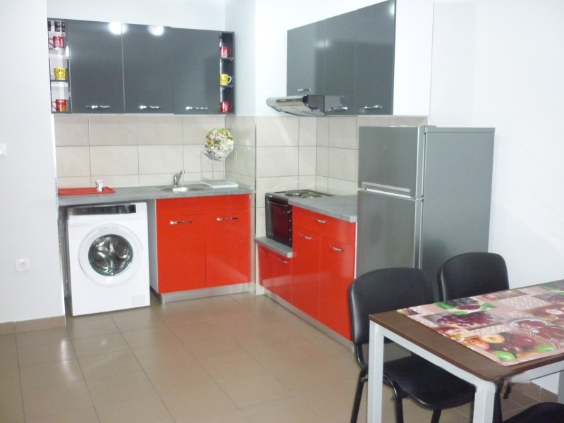 Дава под наем 2-СТАЕН, гр. Пловдив, Кючук Париж, снимка 5 - Апартаменти - 52801443