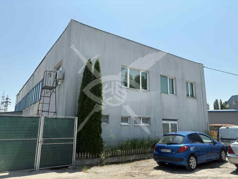 Дава под нем  Офис, град София, Военна рампа • 4 000 EUR • ID 89041714 — holmes.bg - [1] 
