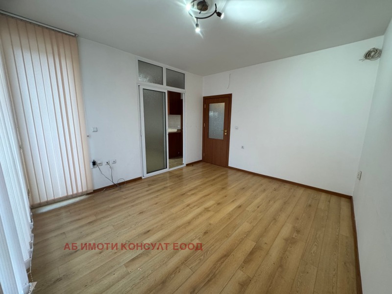 Дава под наем 3-СТАЕН, гр. София, Център, снимка 2 - Апартаменти - 53098448