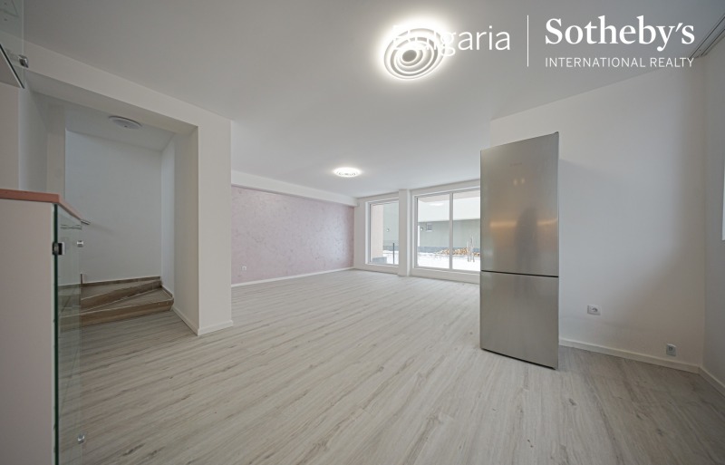 En renta  Casa Sofia , Bistritsa , 220 metros cuadrados | 10247110 - imagen [2]