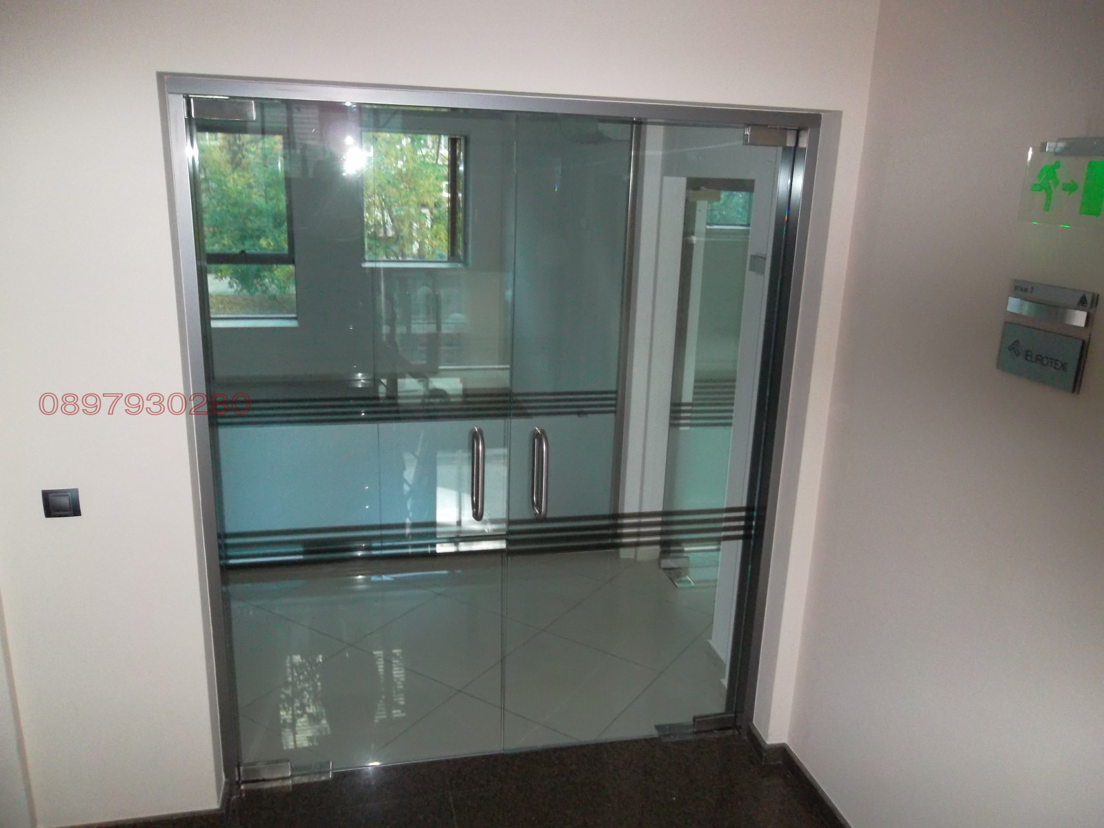 Дава под наем ОФИС, гр. Варна, Лятно кино Тракия, снимка 2 - Офиси - 53784161