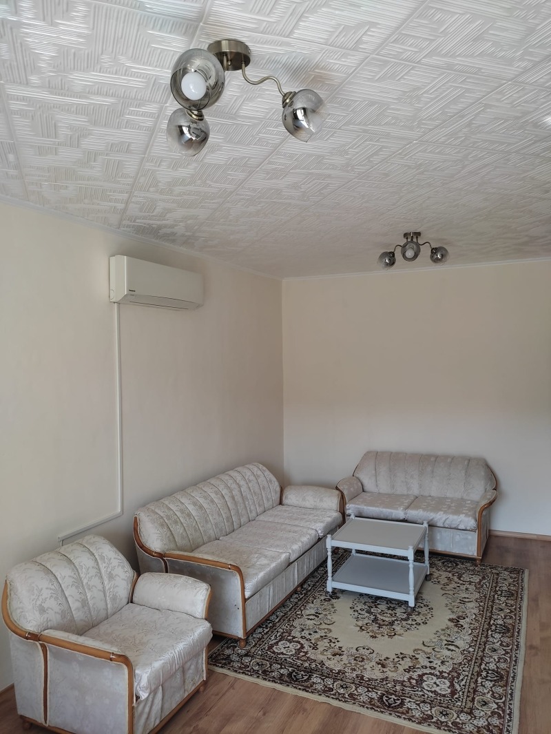 Para alugar  1 quarto Burgas , Bratia Miladinovi , 70 m² | 76262202