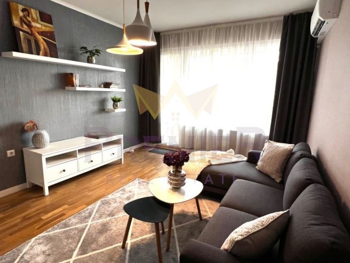 Para alugar  3 quartos Varna , Tchataldja , 90 m² | 71881187